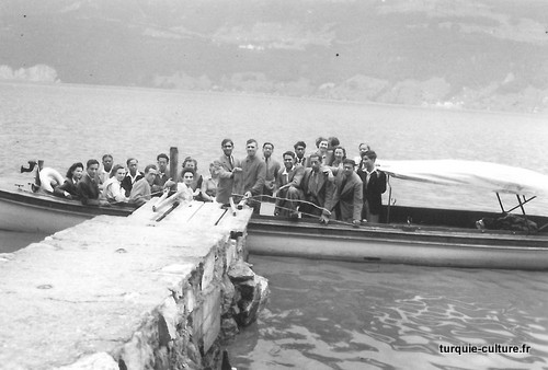 foto-bateau-groupe-quai.jpg