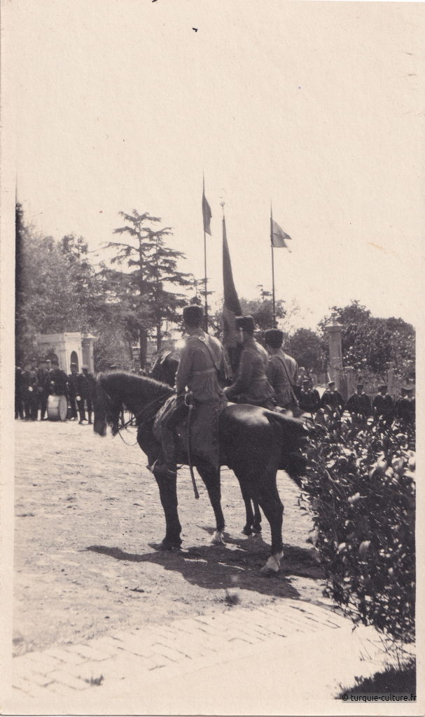 palais de yildiz, soldats