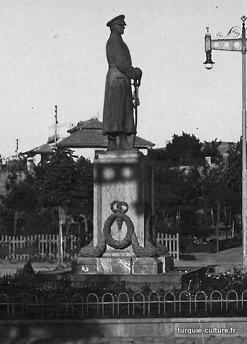 ankara-gazi-heykeli1nb2.jpg ankara-gazi-heykeli1nb2.jpg