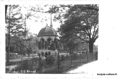 istanbul-fontaine-guill-1.jpg