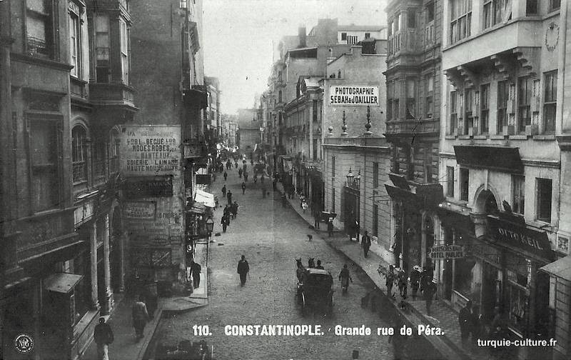 Istanbul, rue de Péra