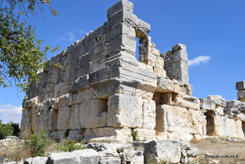 Uzuncaburç, temple de Tychè, p